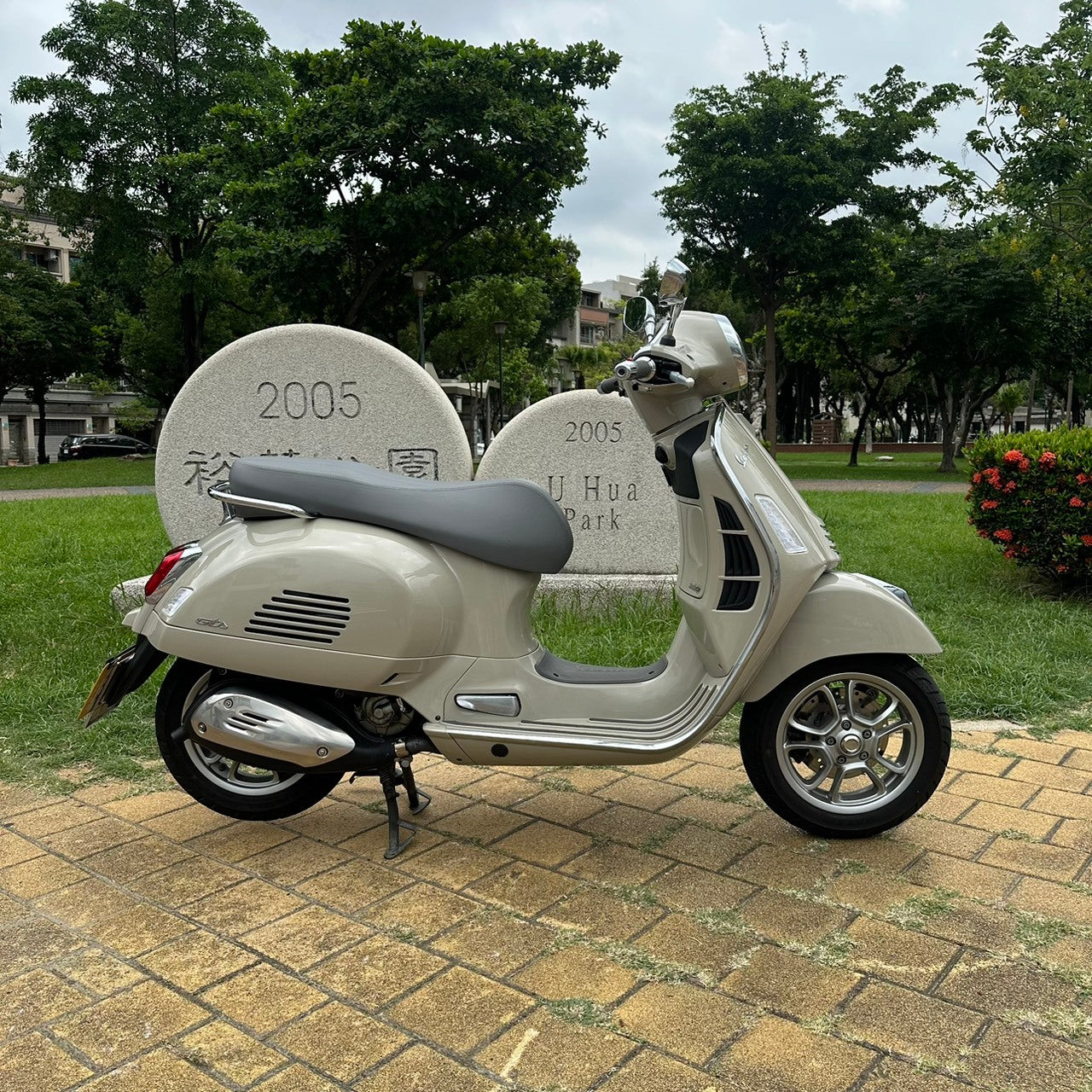 |台南店| 2023 VESPA VESPA GTS 300 (ASR/HPE引擎) #7380 - 圖片 4