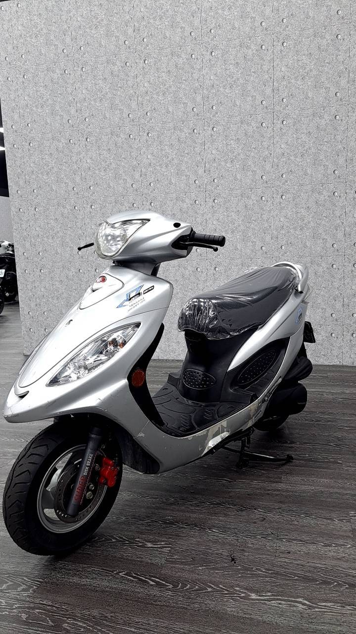 |高雄店| 2015 光陽 V2 125 #551