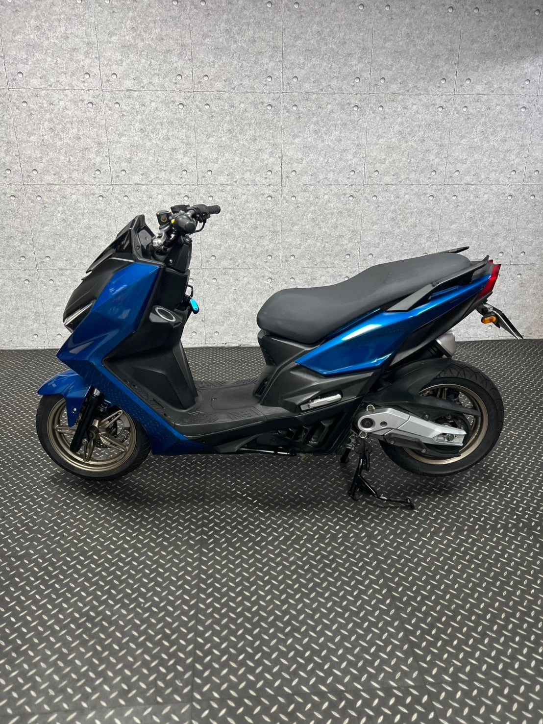 |新北樹林店| 2021 光陽 KRV 180 TCS(KEYLESS皮帶版)(雙碟) #6878 - 圖片 4