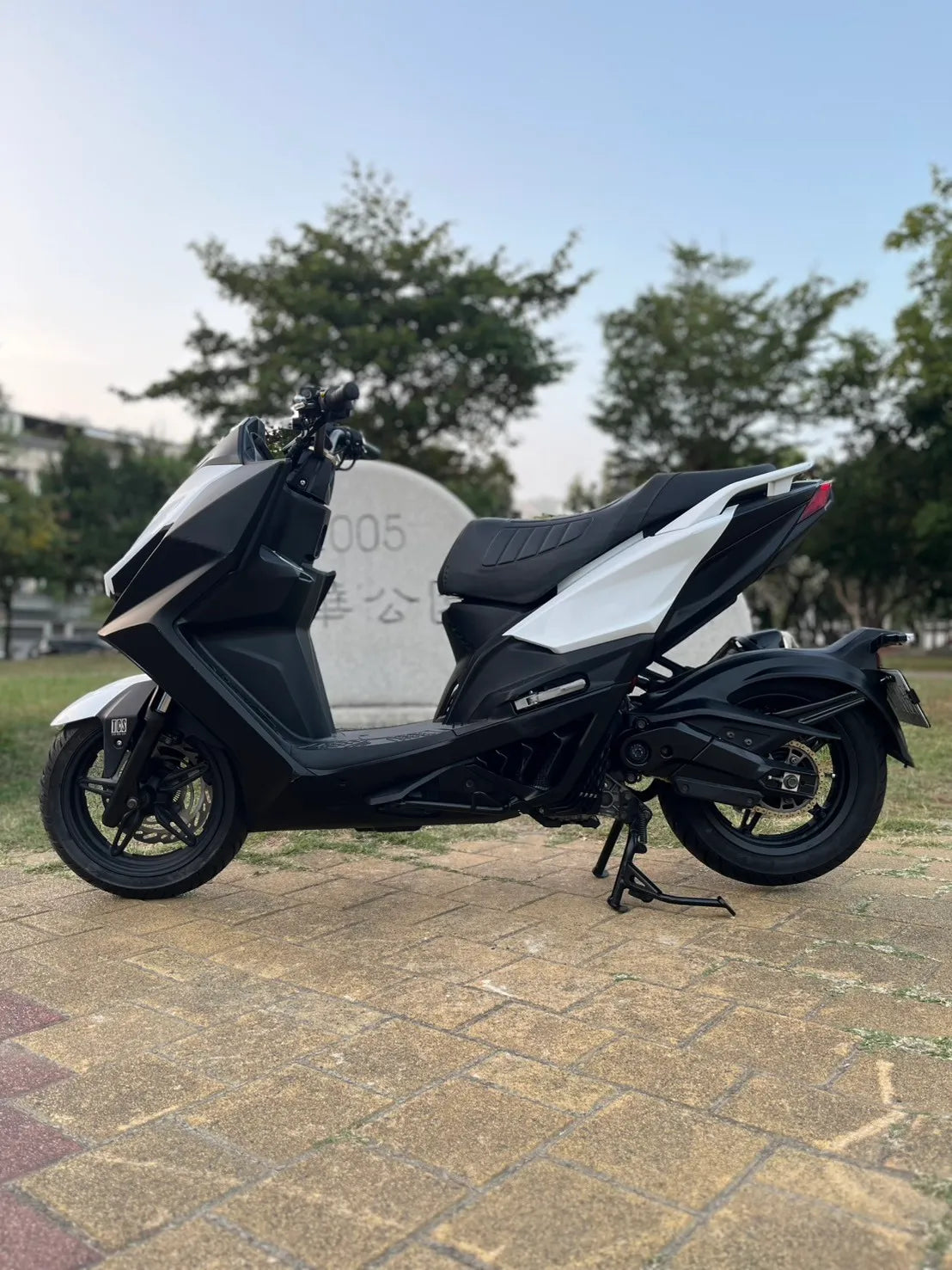 |台南店| 2022 光陽 KRV MOTO 180 (TCS/KEYLESS/鏈條版) #1375 - 圖片 4