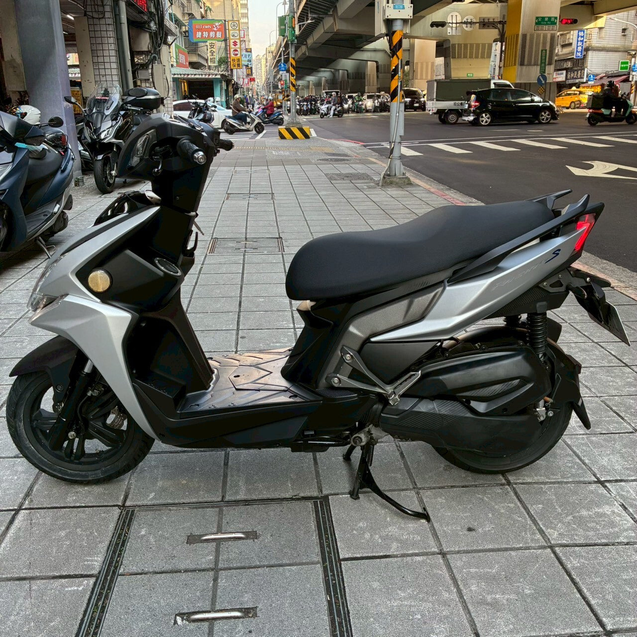 |新北中和店| 2017 光陽 雷霆S150 RACINGS 雙碟 #5887 - 圖片 5